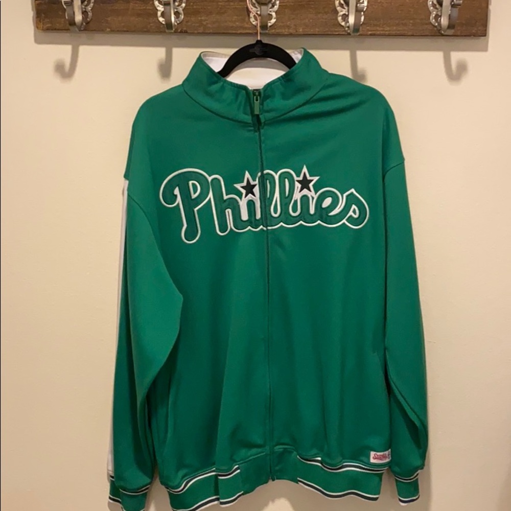 Phillies Jacket Size Large
